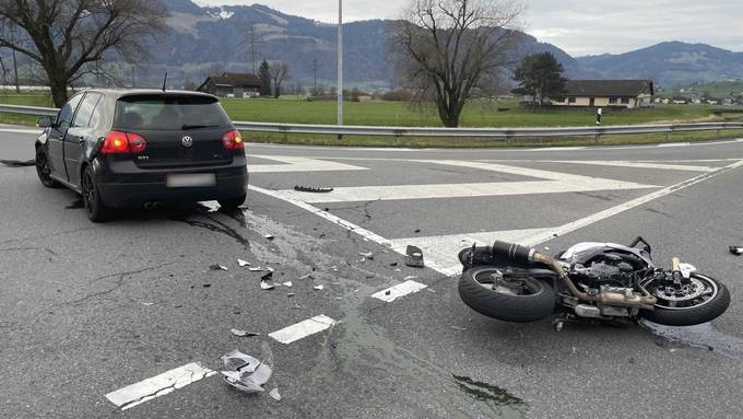 Töfffahrer bei Unfall schwer verletzt