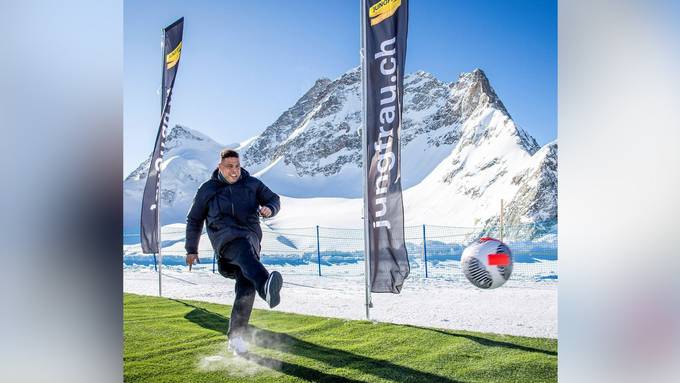 Fussball-Legende Ronaldo besucht das Berner Oberland