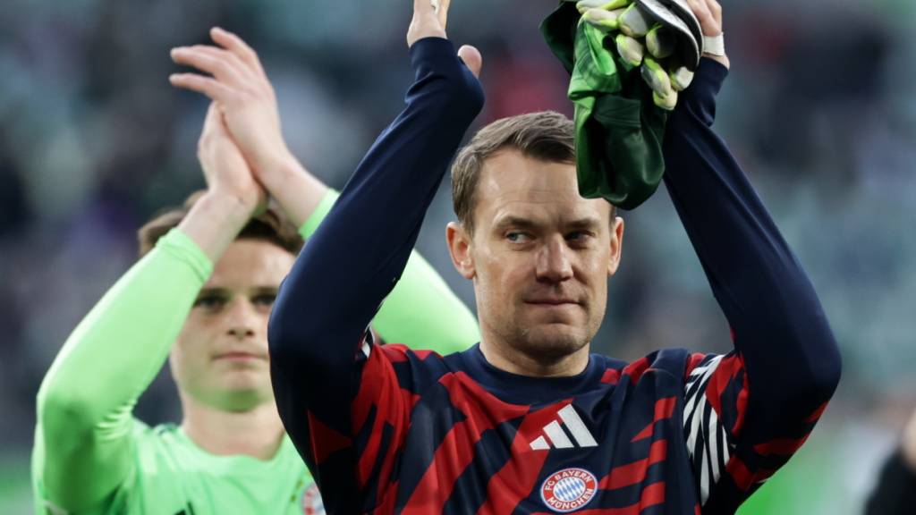Manuel Neuer hängt bei Bayern München eine weitere Saison an