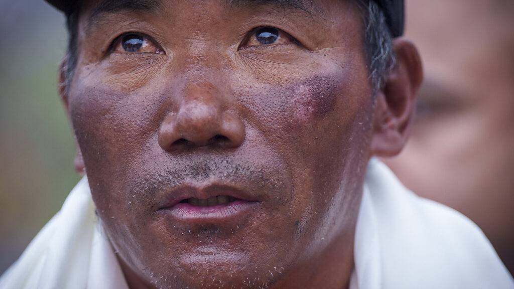 ARCHIV - Der bekannte nepalesische Bergführer Kami Rita vom Volk der Sherpa. Foto: Niranjan Shrestha/AP/dpa