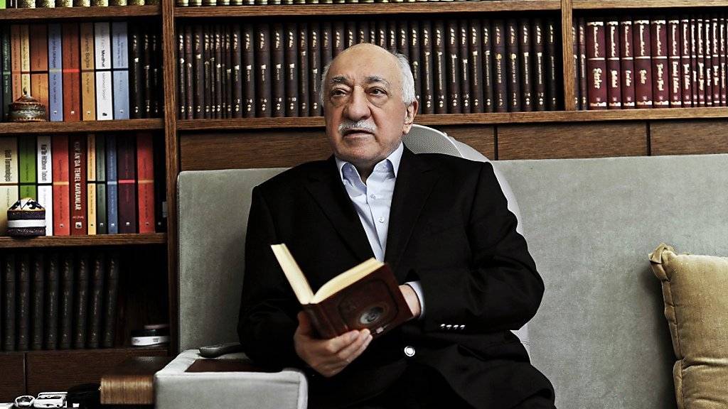 Einst Verbündeter des türkischen Präsidenten Erdogan, jetzt erbitterter Gegner: Der islamische Prediger Fethullah Gülen in seinem Wohnsitz in den USA. (Archivbild)