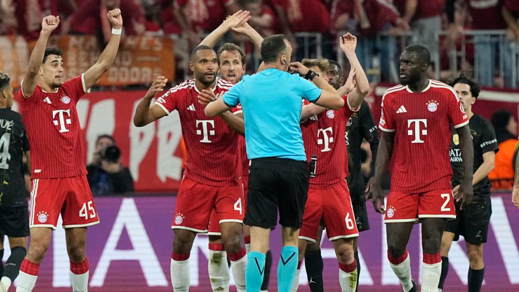 Die Spieler von Bayern München hadern mit Schiedsrichter João Pinheiro