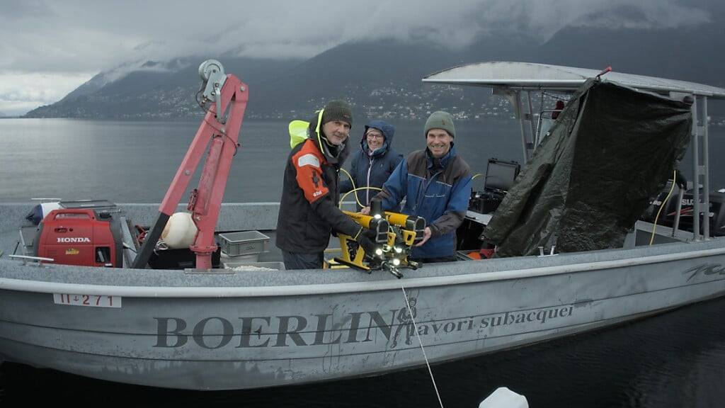 Auf der Suche nach Schätzen unter der Wasseroberfläche: Team um Jörg Mathieu (ganz rechts im Bild) von Nautic Discovery.