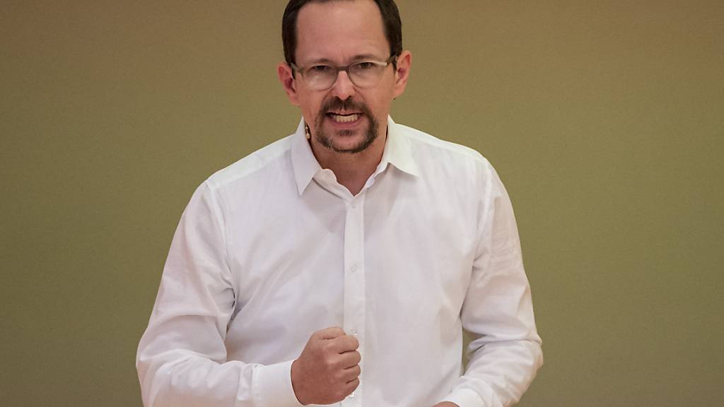 Grünen-Präsident Balthasar Glättli hat in Bern mit seiner Partei die heisse Phase des Wahlkampfes eröffnet. (Archivbild)