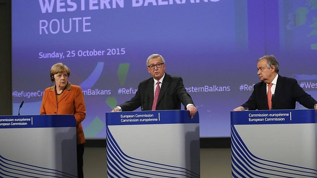 Grosse Pläne: EU-Kommissionspräsident Juncker (Mitte) verkündet die Schaffung von 100'000 Plätzen für Flüchtlinge.