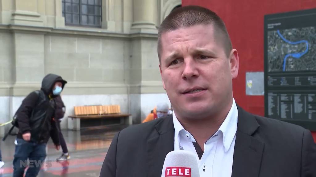 Erich Hess fordert auf, Corona-Massnahmen zu umgehen