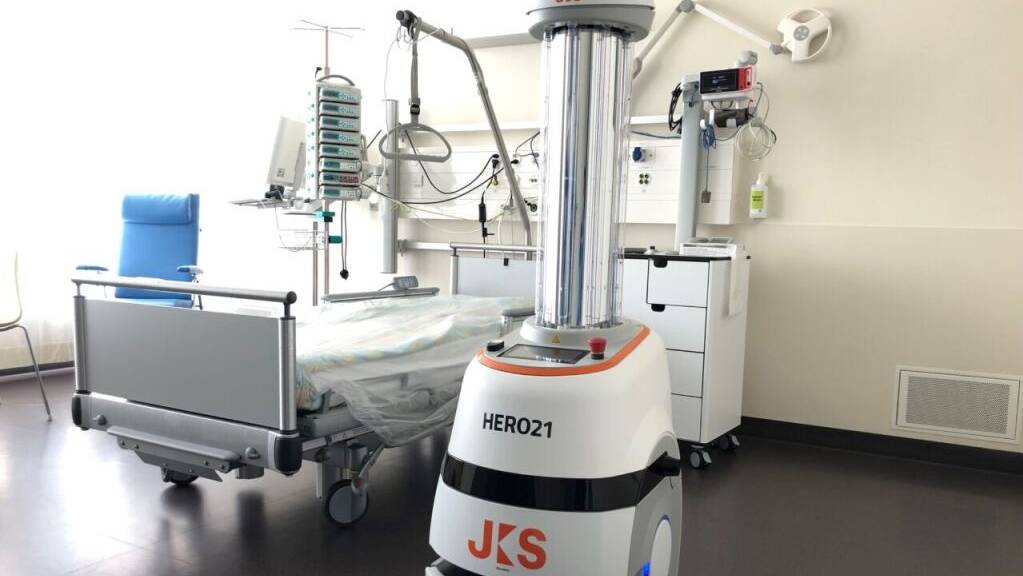 Am Unispital Zürich ist neuerdings ein Desinfektionsroboter im Einsatz.