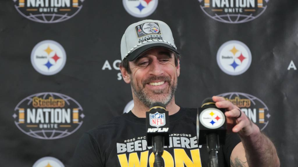 Quarterback Aaron Rodgers steht mit den Pittsburgh Steelers in den Playoffs