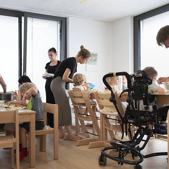 Nationalrat will Kinderbetreuung in der Schweiz fördern