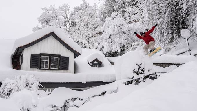 Hier brettert ein Ex-Snowboardweltmeister durch St.Gallen