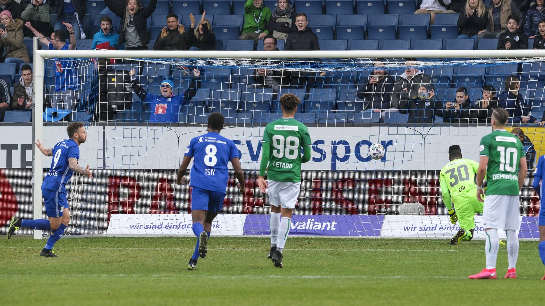 FC Luzern bodigt FC St. Gallen mit 1:0