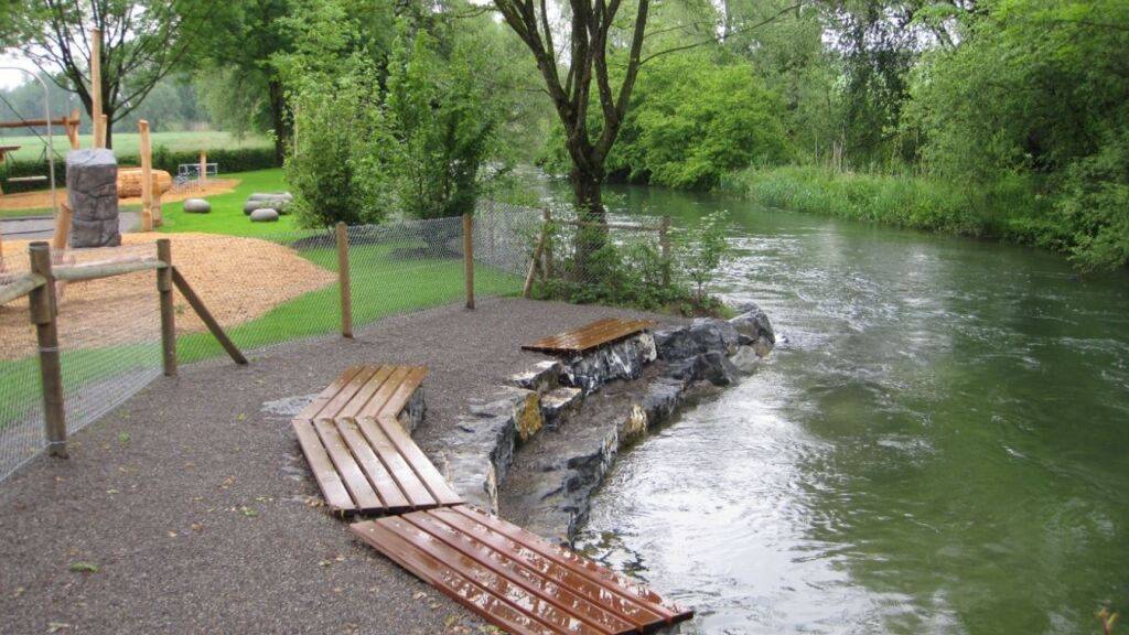 Der Spielplatz Lorzenparadies ist kein Badeparadies.