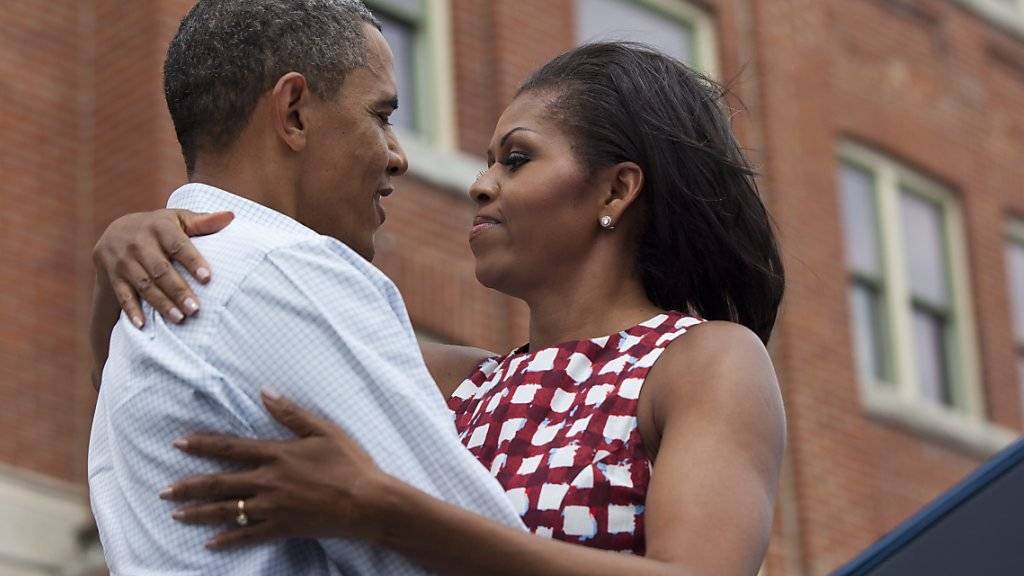 Der ehemalige US-Präsident Barack Obama und seine Frau Michelle geniessen ihre Freizeit. (Archiv)