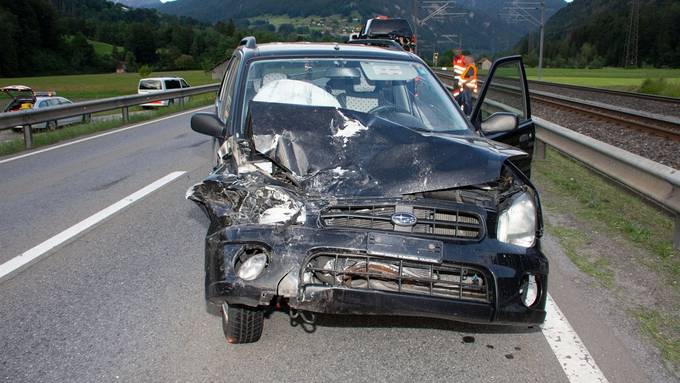 Mit gestohlenem Auto verunfallt