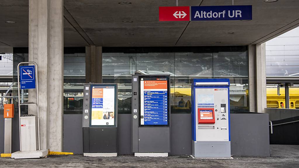 Der neue Kantonsbahnhof in Altdorf wurde im vergangenen Dezember eröffnet - während der Sommermonate muss er auf IC-Halte verzichten. (Archivbild)