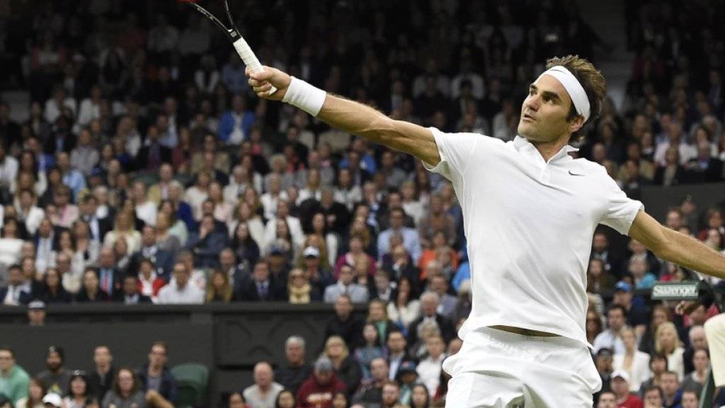 Elegant und akrobatisch: Roger Federer zeigte auf dem Centre Court in Wimbledon einige Zauberschläge