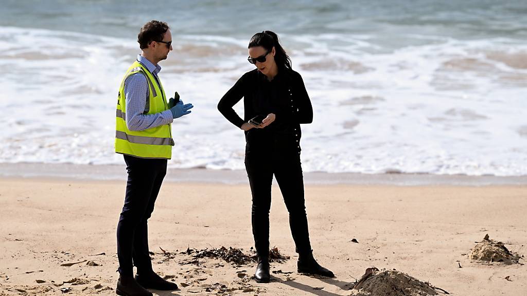 Strand in Australien muss wegen «mysteriöser» Kugeln schliessen