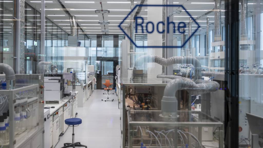 Der Pharmakonzern Roche erwartet für das Gesamtjahr mehr Gewinn als bisher gedacht. (Archivbild)
