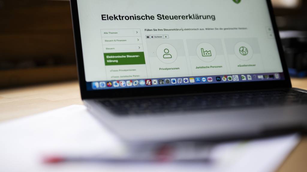 Im Kanton St. Gallen wurde die Online-Steuererklärung überarbeitet und der Zugang geändert: Neu braucht es ein E-Login. (Archivbild)
