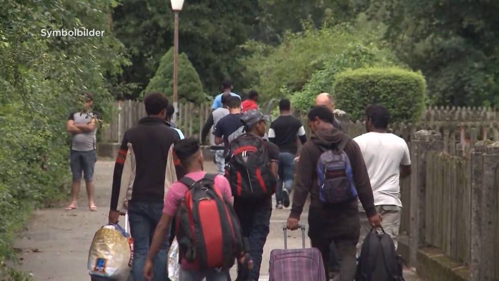 Flüchtlingsintegration: Bundesrat zahlt 12'000 Franken an den Lohn