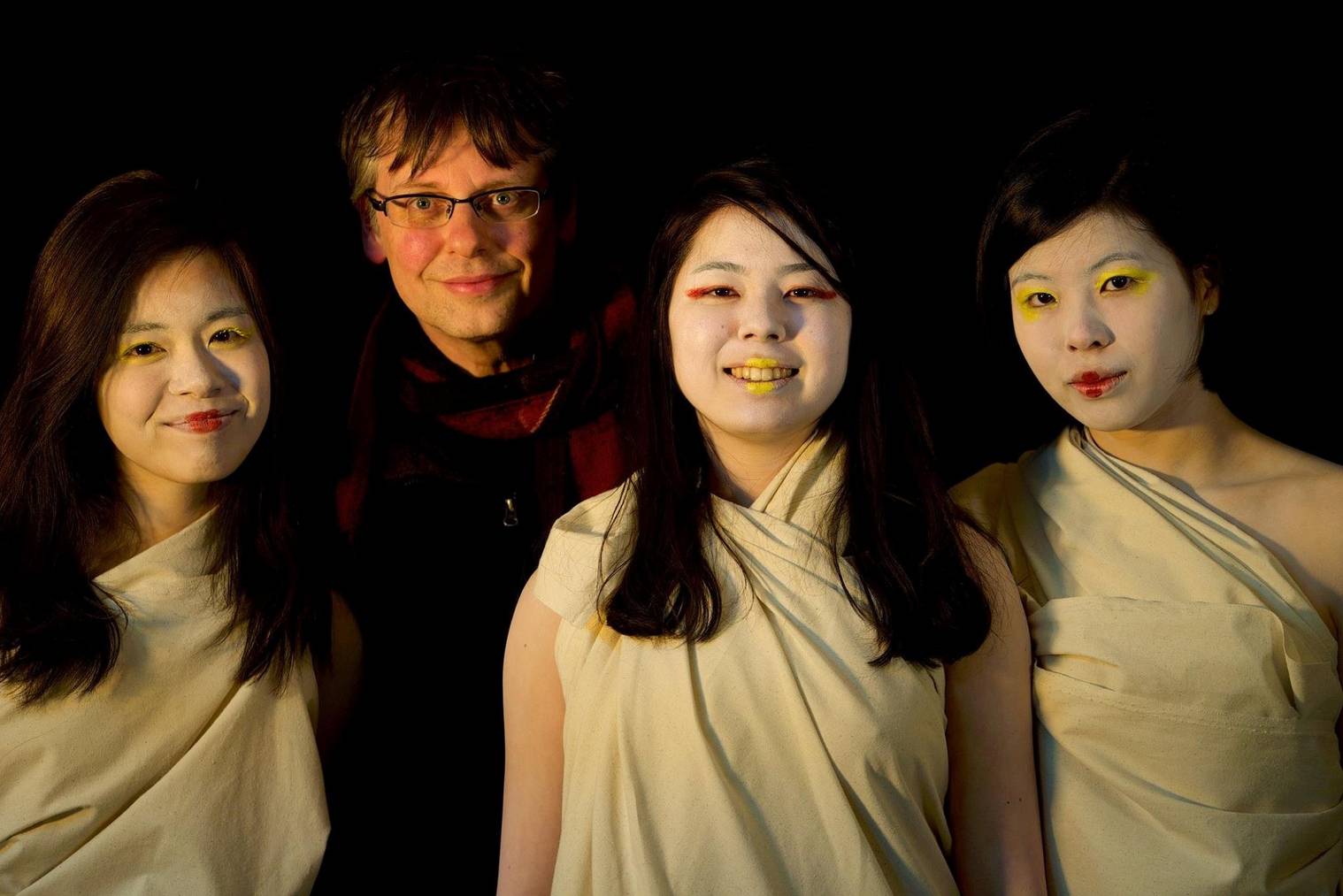Der Ostschweizer Pianist Roger Walch arbeitet mit den drei japanischen Opernsängerinnen Mio Tanaka, Keiko Urayama, und Yuka Yokoi zusammen. © pd