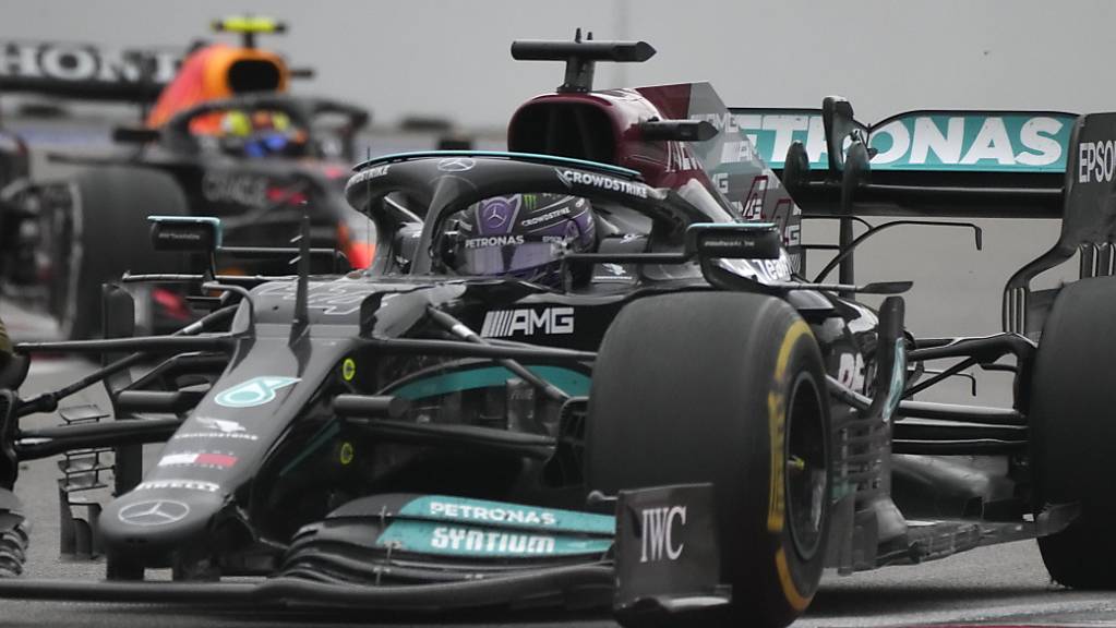 Lewis Hamilton fand am Ende im Nieselregen die beste Strategie