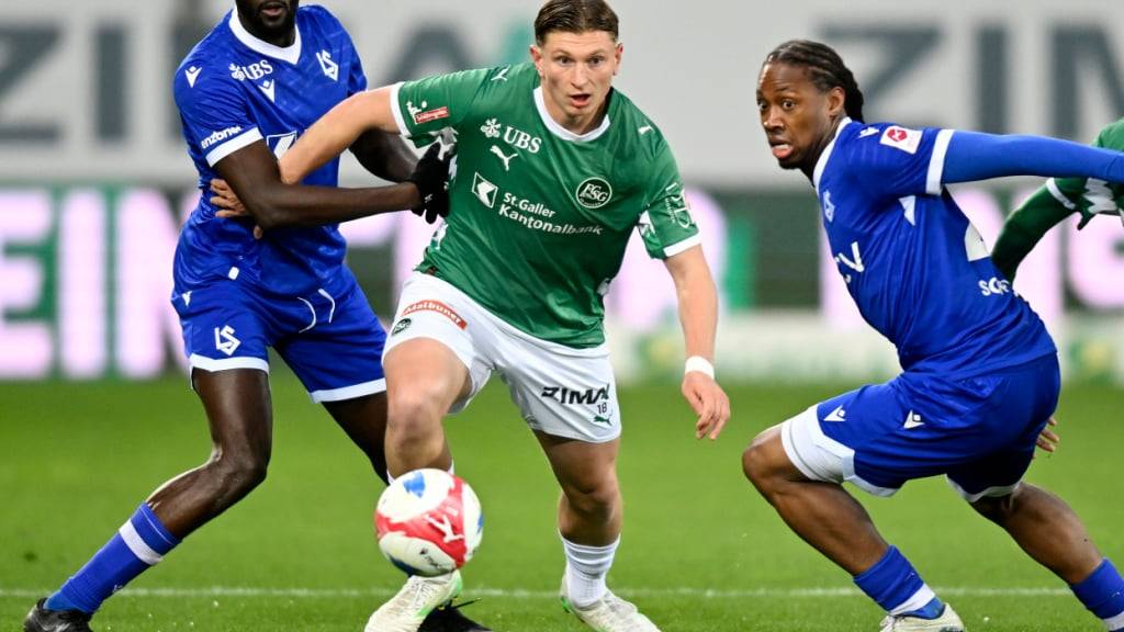 St. Gallen gewinnt trotz langer Unterzahl gegen Lausanne-Sport