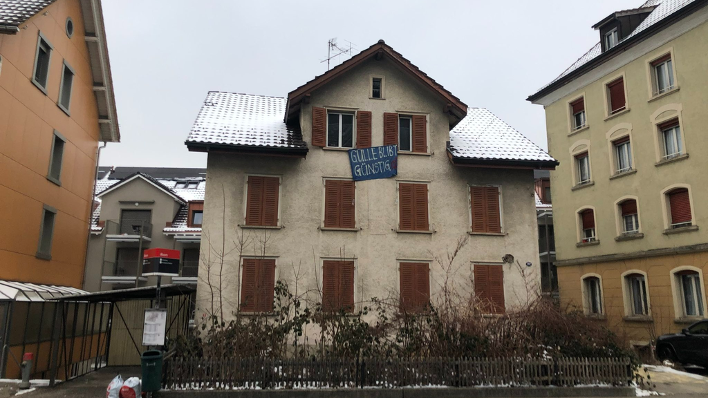 «Ein Zeichen gegen Immobilienspekulation»: Aktivisten besetzen kurzzeitig ein Gebäude in St.Gallen