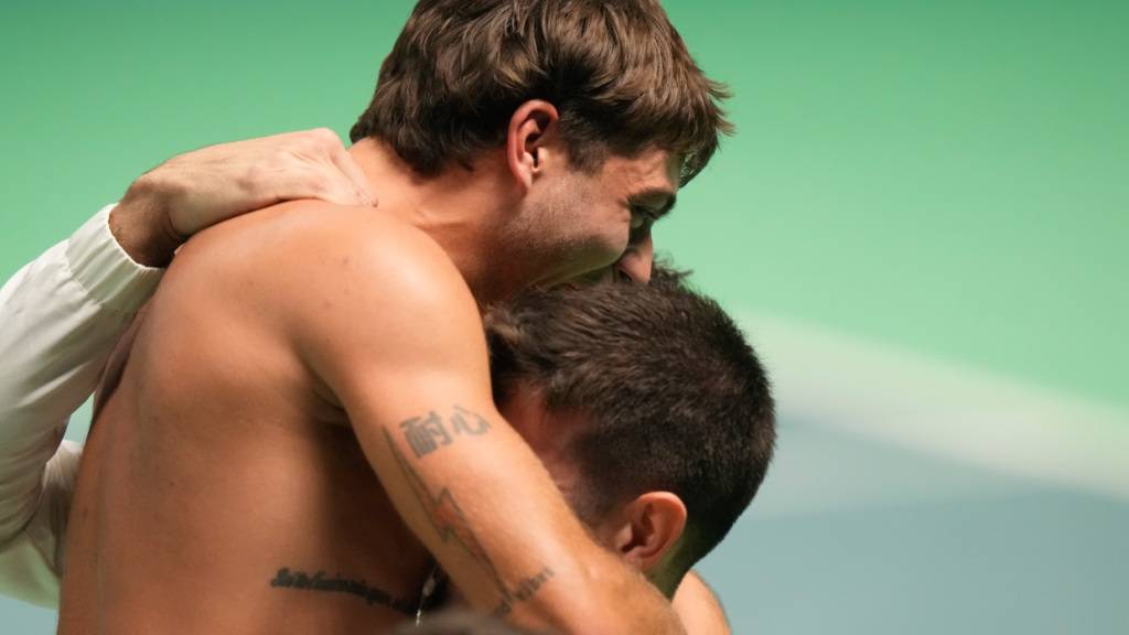 Ausgelassene Frede: Flavio Cobolli wehrt sieben Matchbälle ab und bringt Italien in den Final des Davis Cups