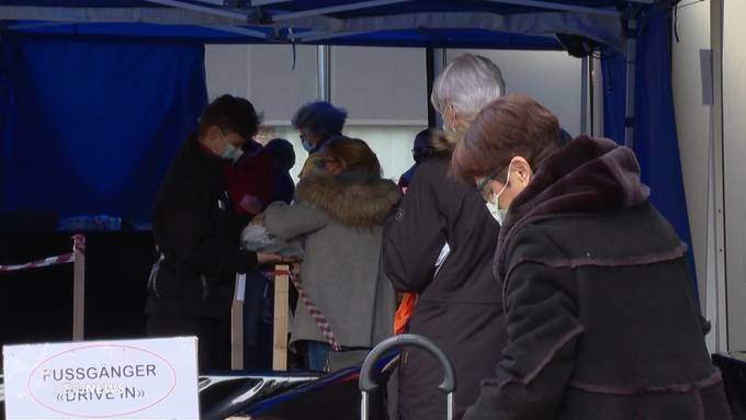 «Fussgänger-Drive-in»: Metzgerei in Uster löst Weihnachts-Ansturm coronakonform