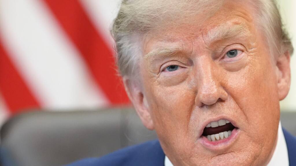 US-Präsident Donald Trump hält im Oval Office des Weißen Hauses eine Rede. Foto: Jacquelyn Martin/AP/dpa