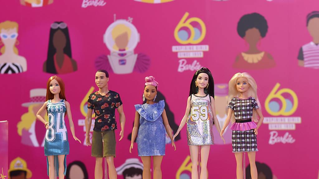 Vergleichsweise hohe Verkäufe von Barbie-Puppen hat dem Spielwarenkonzern Mattel trotz der Coronavirus-Krise ein gutes Weihnachtsquartal beschert. (Archivbild)
