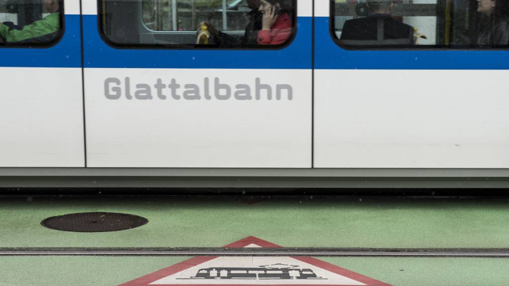 Die Glattalbahn soll verlängert werden. Die zuständige Kantonsratskommission hat der Finanzierung zugestimmt. (Symbolbild)