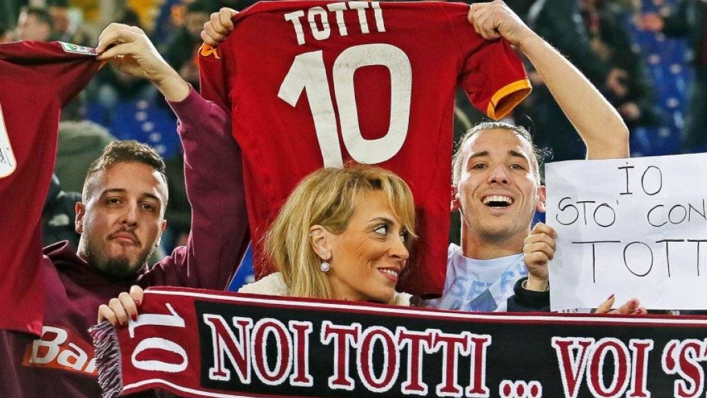 Roma-Fans bekunden ihre Unterstützung für Identifikationsfigur Francesco Totti