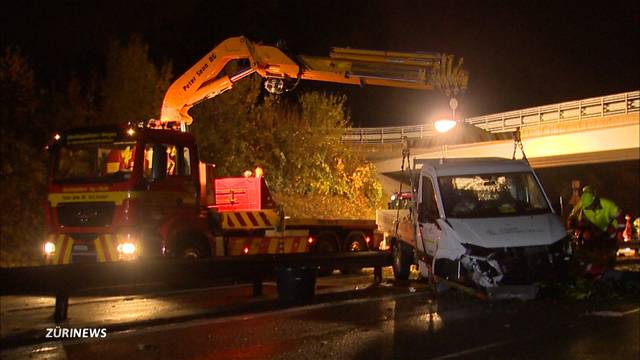 Schwerer Autounfall auf A3 bei Altendorf