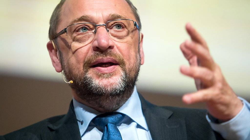 Der deutsche Kanzlerkandidat Martin Schulz hat bei einem Besuch in Paris die Europapolitik der amtierenden Kanzlerin Merkel kritisiert. (Archiv)