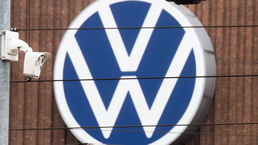 Der in den USA teils schon abgeräumt geglaubte Dieselskandal könnte für Volkswagen ein langwieriges und potenziell teures Nachspiel haben. Nun will der Autobauer vor den obersten Gerichtshof der USA. (Archiv)