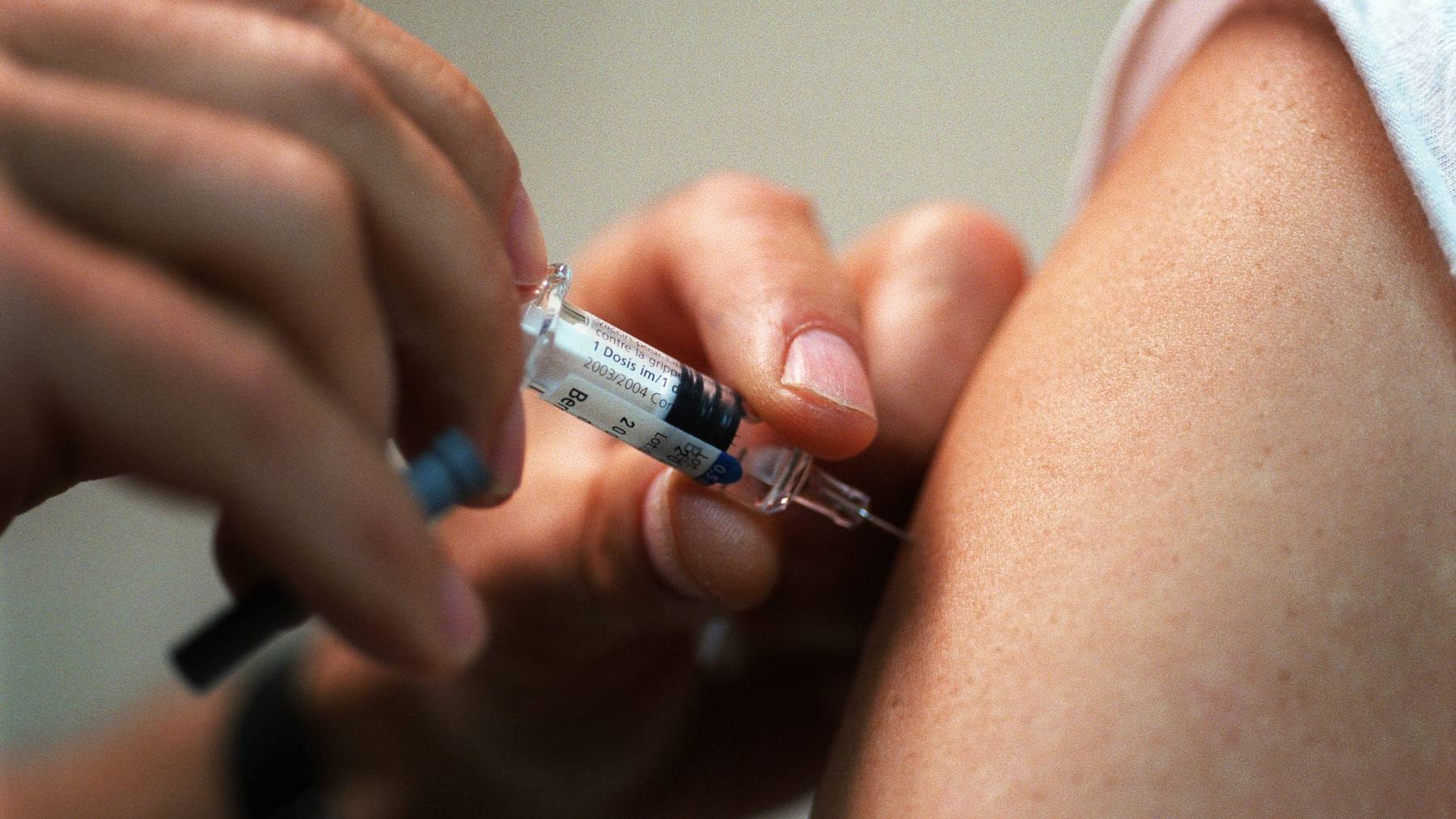Im Tessin dürfen sich zunächst nur Risikopersonen gegen die Grippe impfen lassen. (Symbolbild)