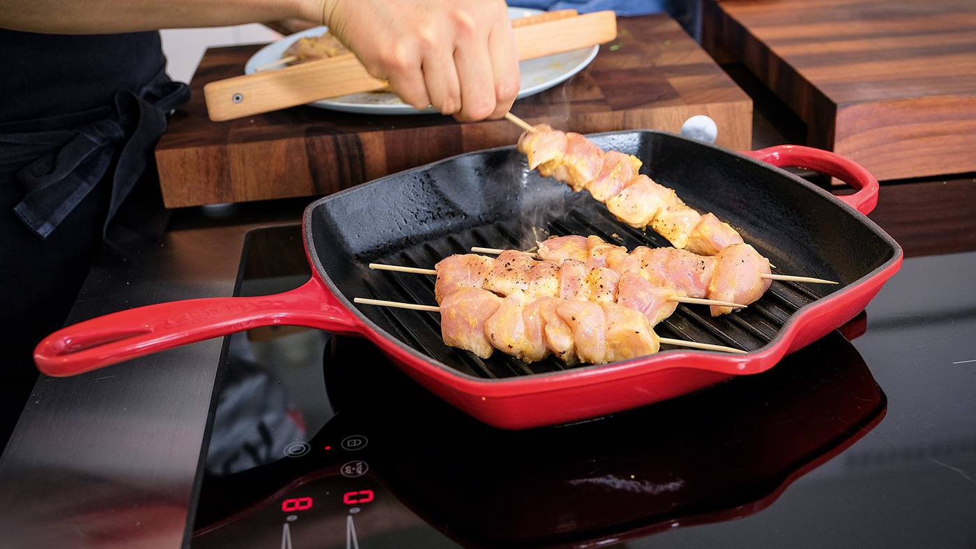 Gegrillte Pouletspiesse Erbsensalat Kochen Wildeisen