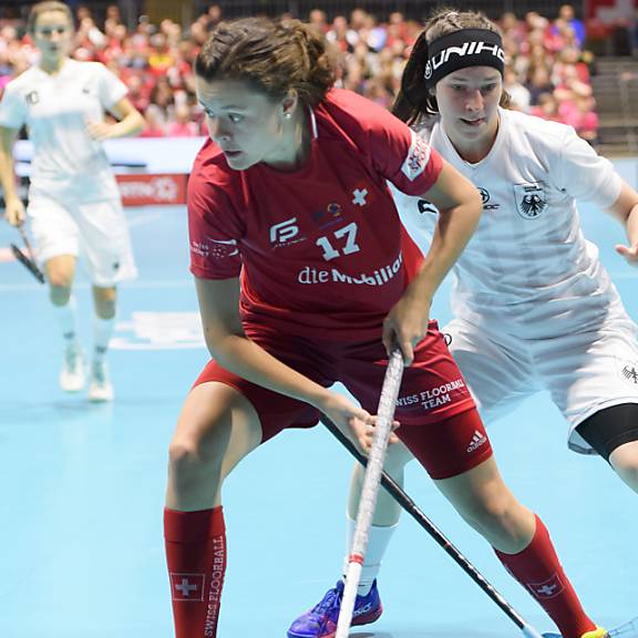 Die Schweizer Unihockey-Frauen bezwingen auch Lettland