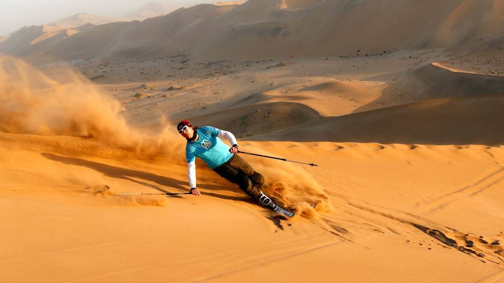 Dünenskifahren in Namibia