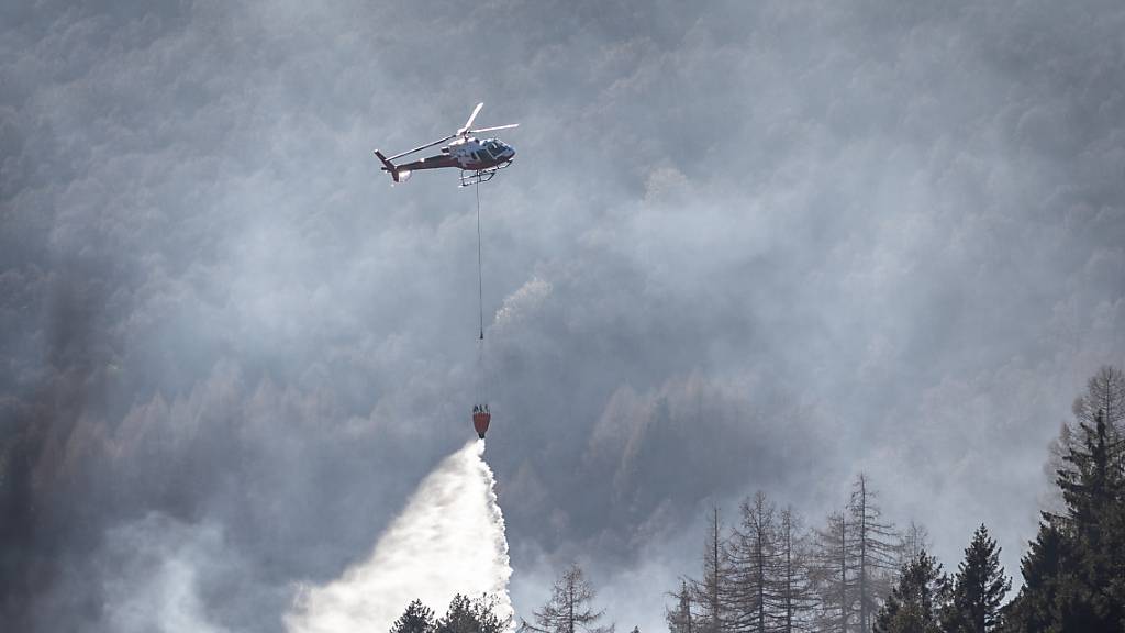 Waldbrand im Tessiner Centovalli weitet sich aus