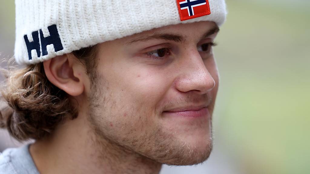 Lucas Braathen ist erst 23 Jahre alt, trotzdem gab der Norweger noch vor dem Saisonauftakt in Sölden seinen Rücktritt bekannt - spekuliert wird nun, ob Braathen zum brasilianischen Skiverband wechselt