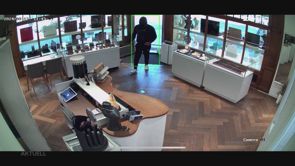 Nach Überfällen: Aarauer Juweliere verriegeln auch tagsüber ihre Türen