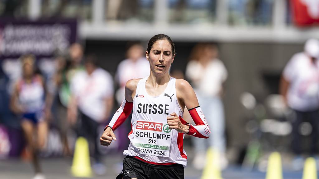 Fabienne Schlumpf steht am Schlusstag in Paris im Marathon im Einsatz