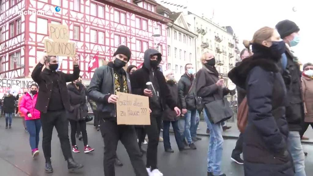 Luzerner Wirte gehen auf die Strasse