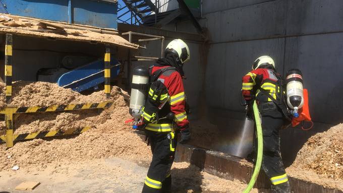 Schwelbrand bei Firma Pavatex in Cham