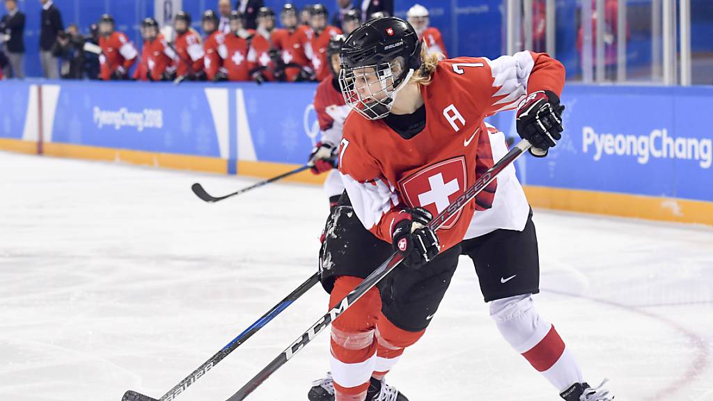 Lara Stalder ist nicht nur eine Teamstütze im Schweizer Nationalteam (im Bild an den Olympischen Spielen 2018), sondern auch in ihrem Klub in Schweden: Mit Brynäs gewann sie Silber, die Qualifikation hatte sie gar als Topskorerin der Liga abgeschlossen