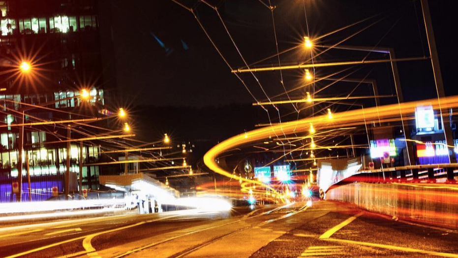 Hardbrücke nachts