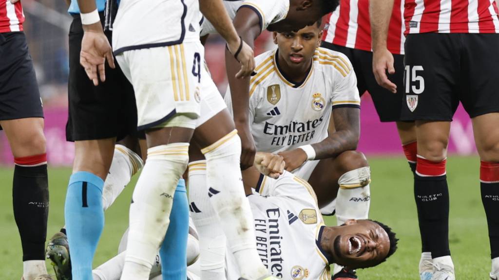 Schmerzhaft: Real Madrids Innenverteidiger Eder Militão fällt nach einem Kreuzbandriss viele Monate aus